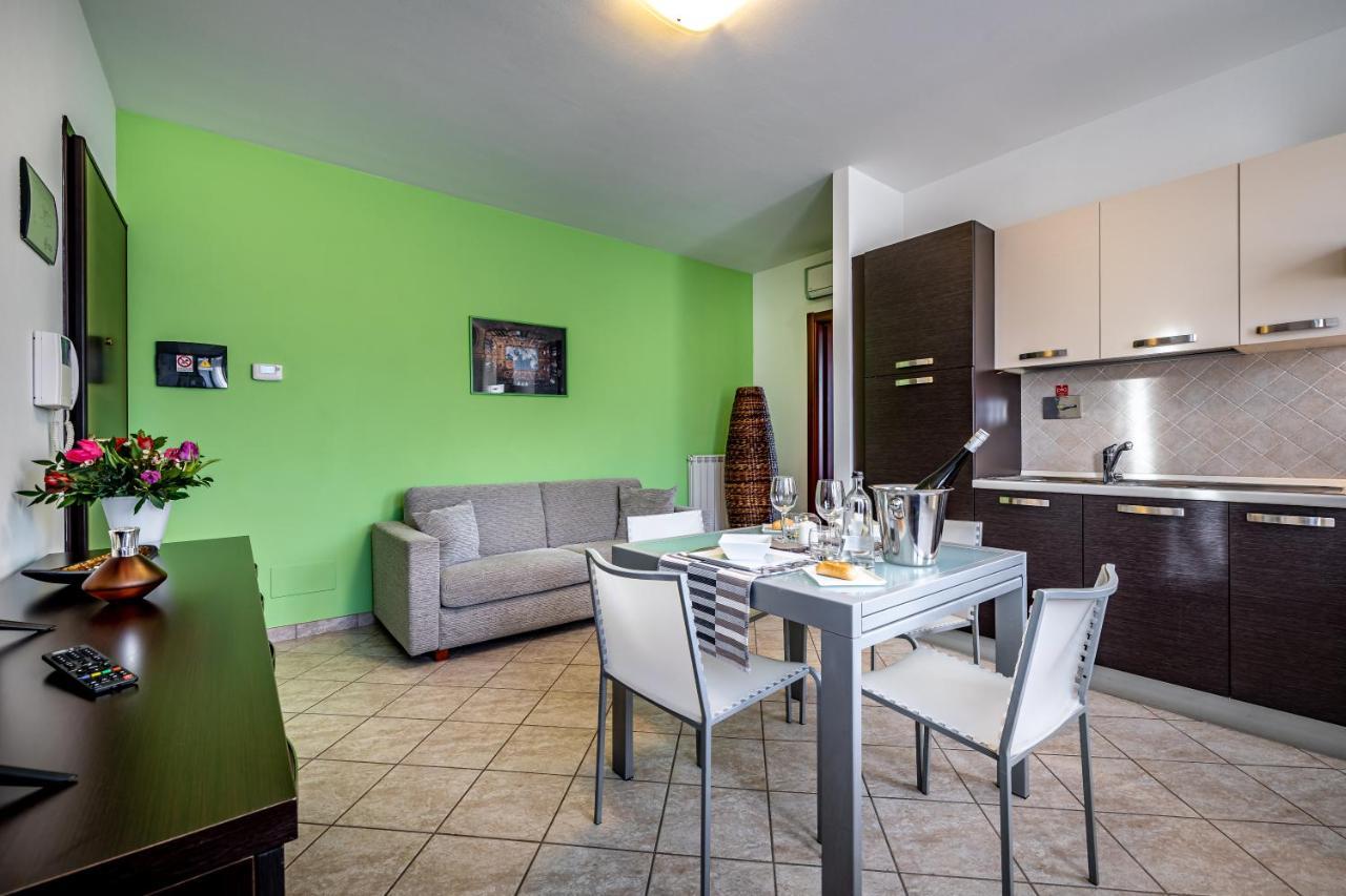Casa Vacanze Arianna Rosia ภายนอก รูปภาพ