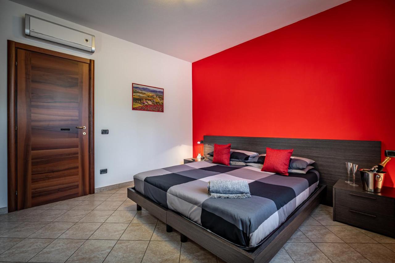 Casa Vacanze Arianna Rosia ภายนอก รูปภาพ
