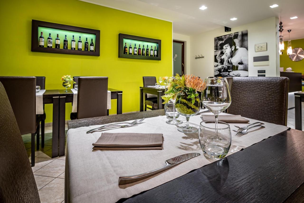 Casa Vacanze Arianna Rosia ภายนอก รูปภาพ